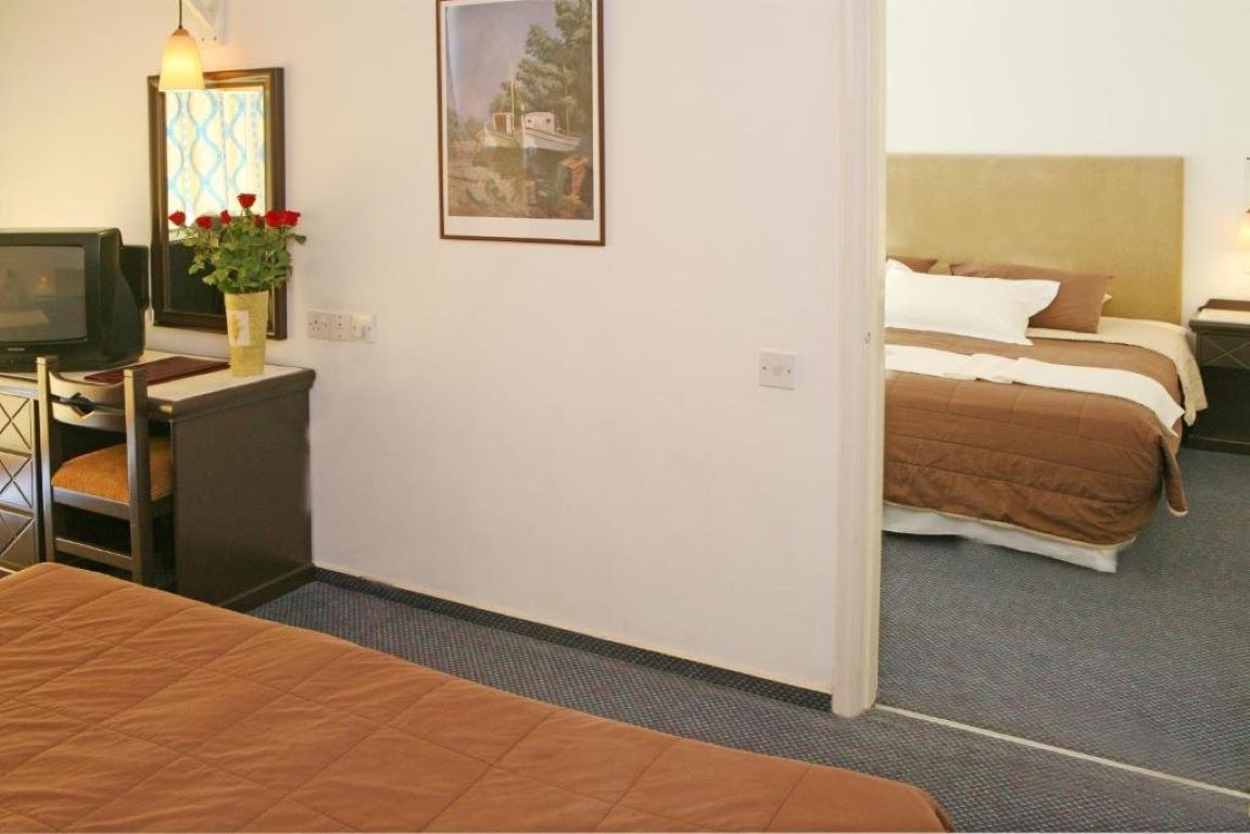 Navarria Hotel-Povezane sobe.jpg
