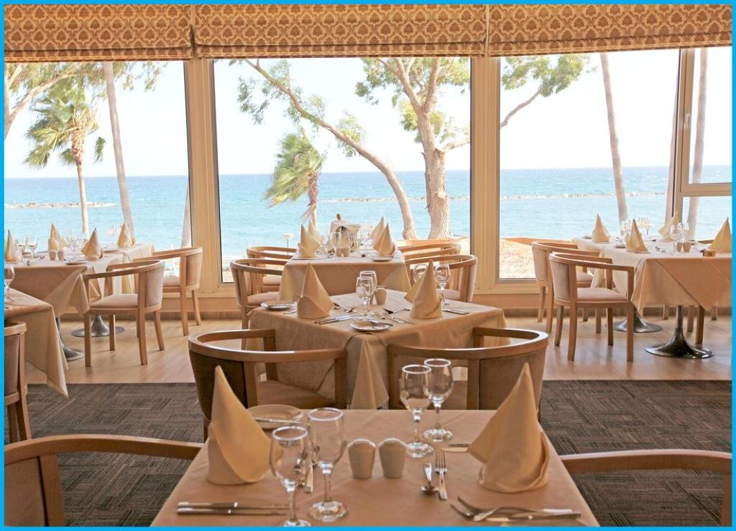 Poseidonia Beach Hotel-Restoran.jpg
