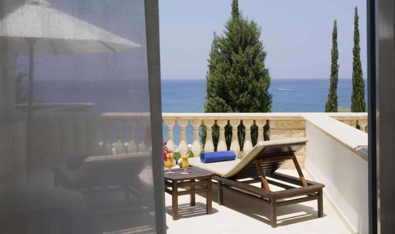Anassa Hotel-Studio suite pogled more veca terasa.jpg