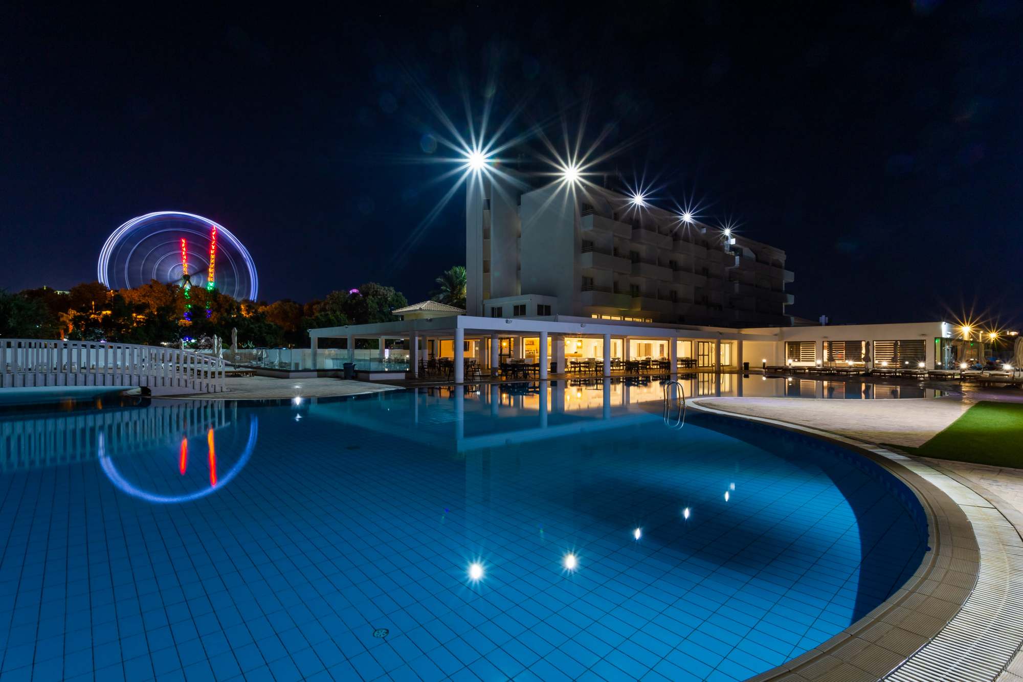 Piere Anne Beach Hotel-Bazen.jpg