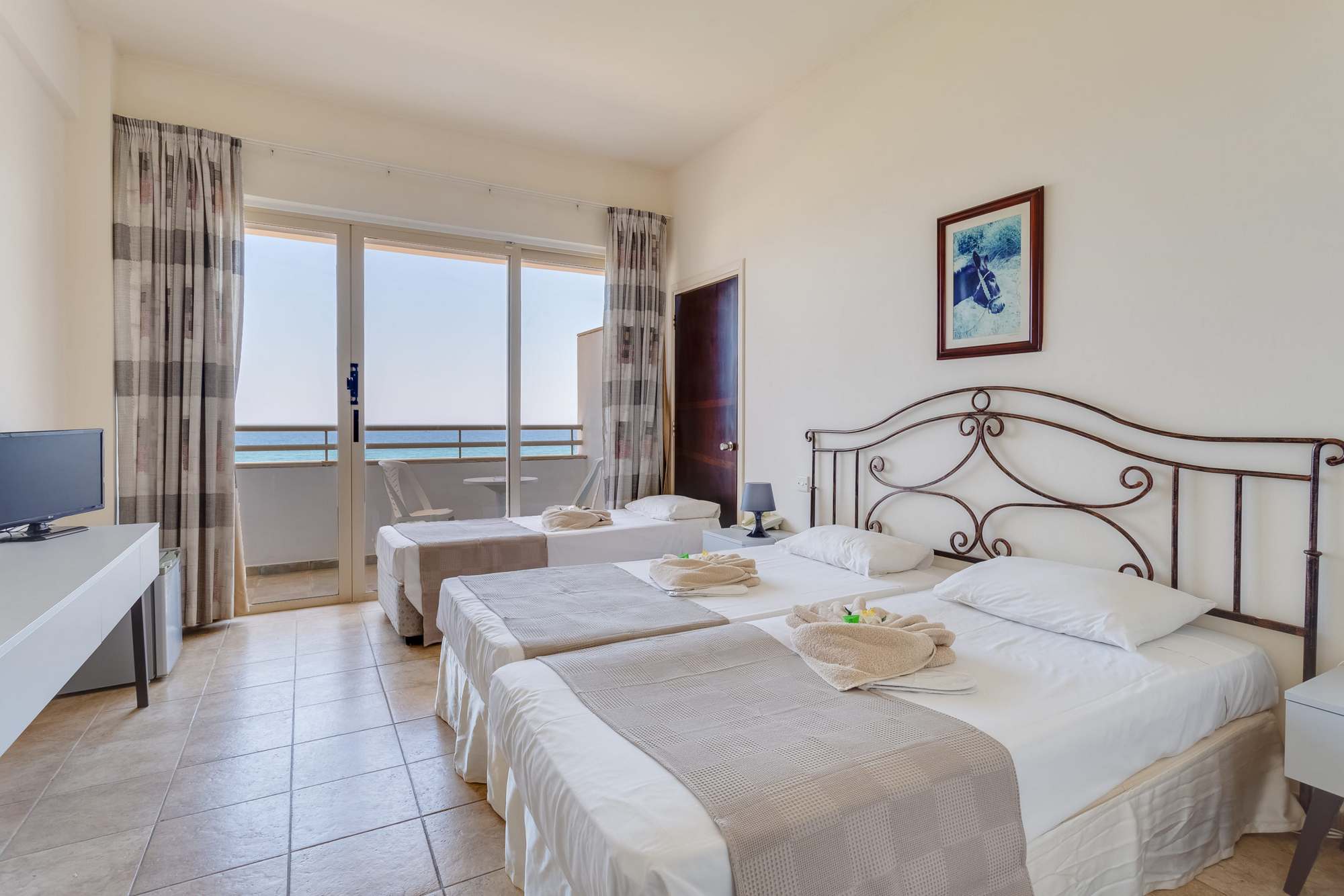 Piere Anne Beach Hotel-Standardna soba.jpg