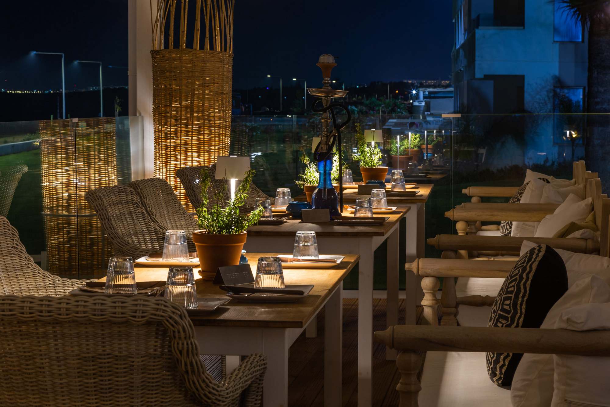Piere Anne Beach Hotel-Terasa restorana.jpg
