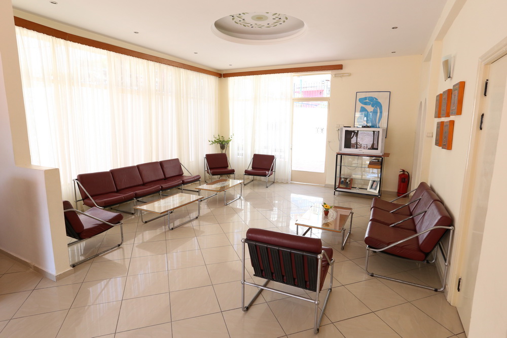 Hotel Karyatides lobby.jpg