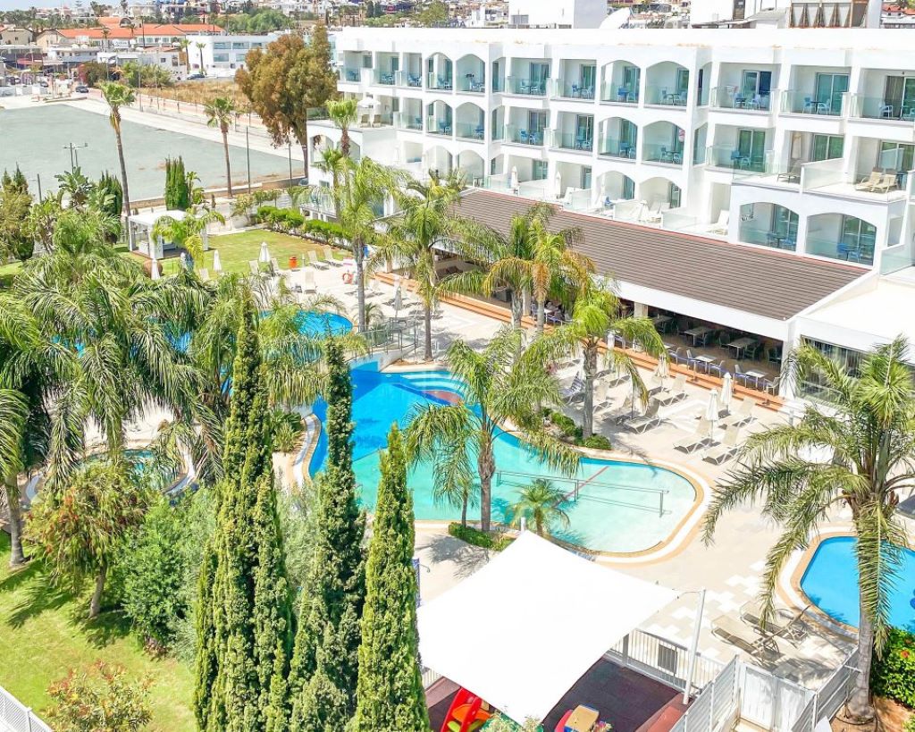 Anesis Hotel-Kompleks hotela.jpg