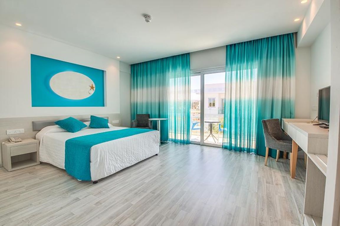 Anesis Hotel-Porodicna soba.jpg