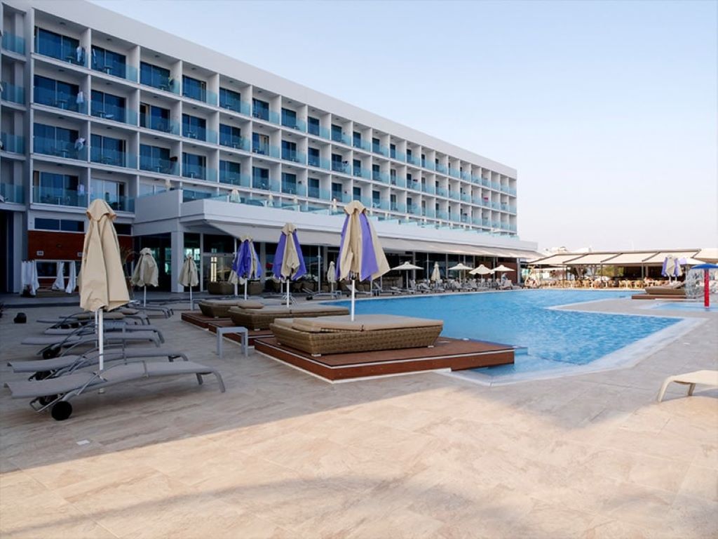 Amethyst Napa Hotel & Spa-Bazen.jpg