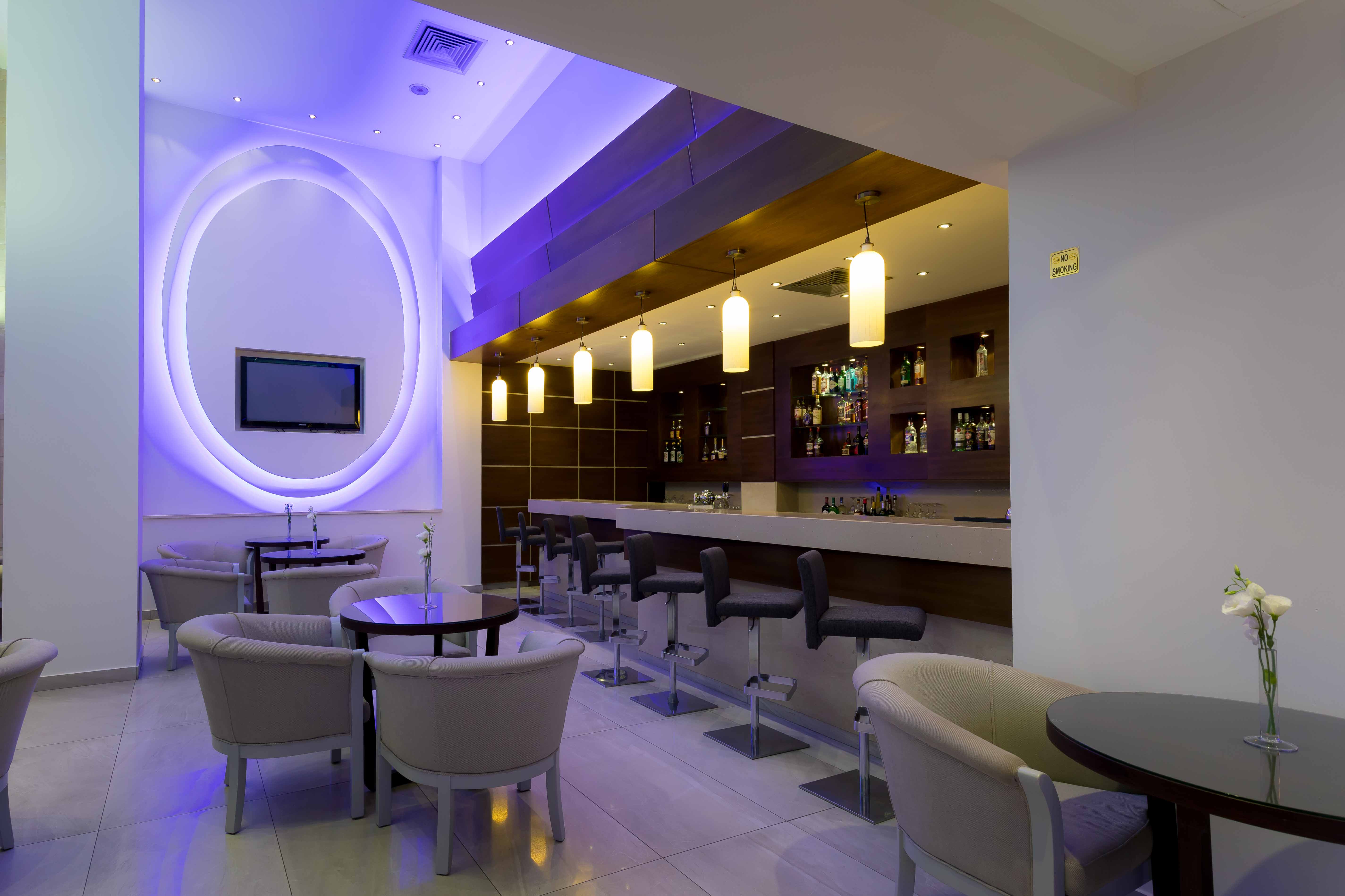 Tasia Maris Beach Hotel-Lounge bar.jpg