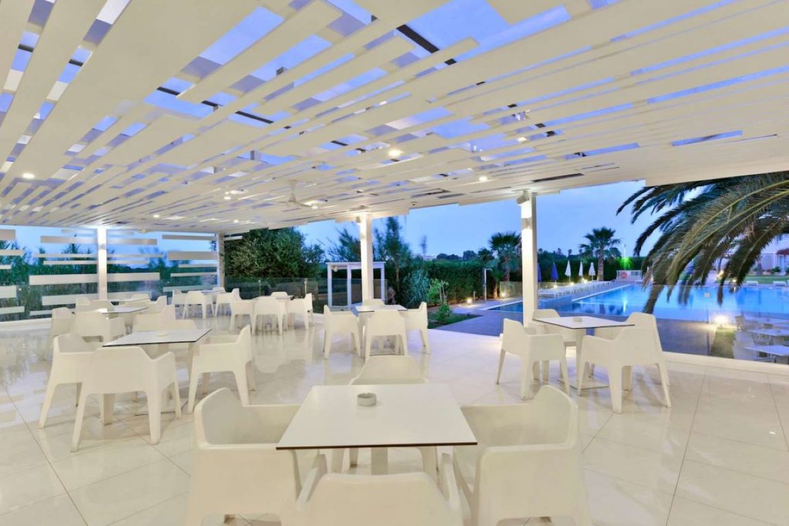 Mon Repos Design Hotel-Bar.jpg
