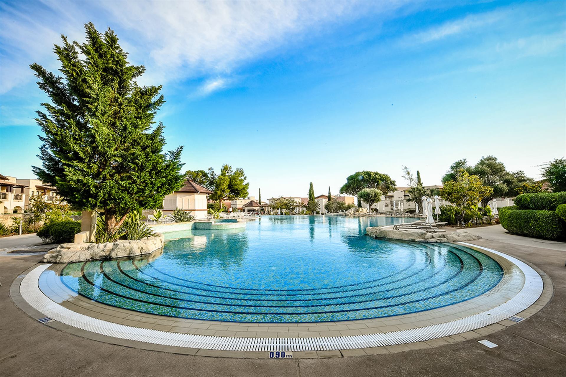 Aphrodite Hills Hotel by Atlantica-Bazen na otvorenom.jpg