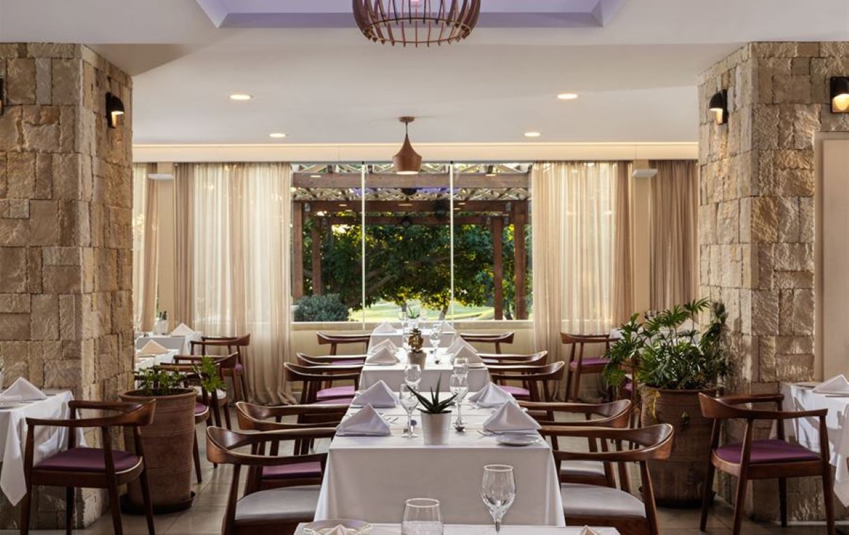 Aphrodite Hills Hotel by Atlantica-Glavni restoran.jpg