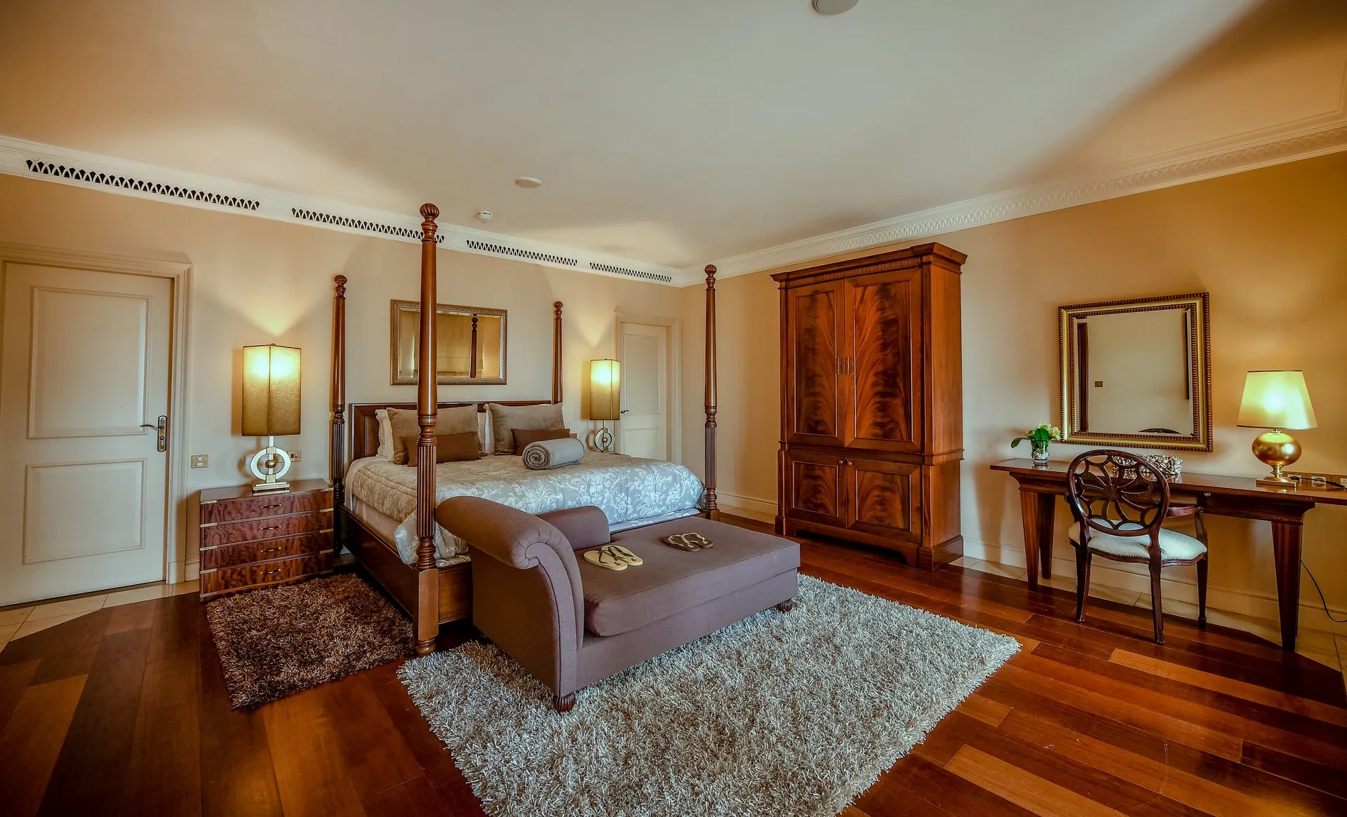 Aphrodite Hills Hotel by Atlantica-Predsednicki suite spavaca soba.jpg
