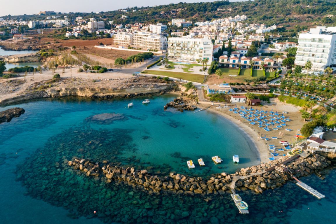 Cavo Maris Beach Hotel-Okruzenje hotela.jpg