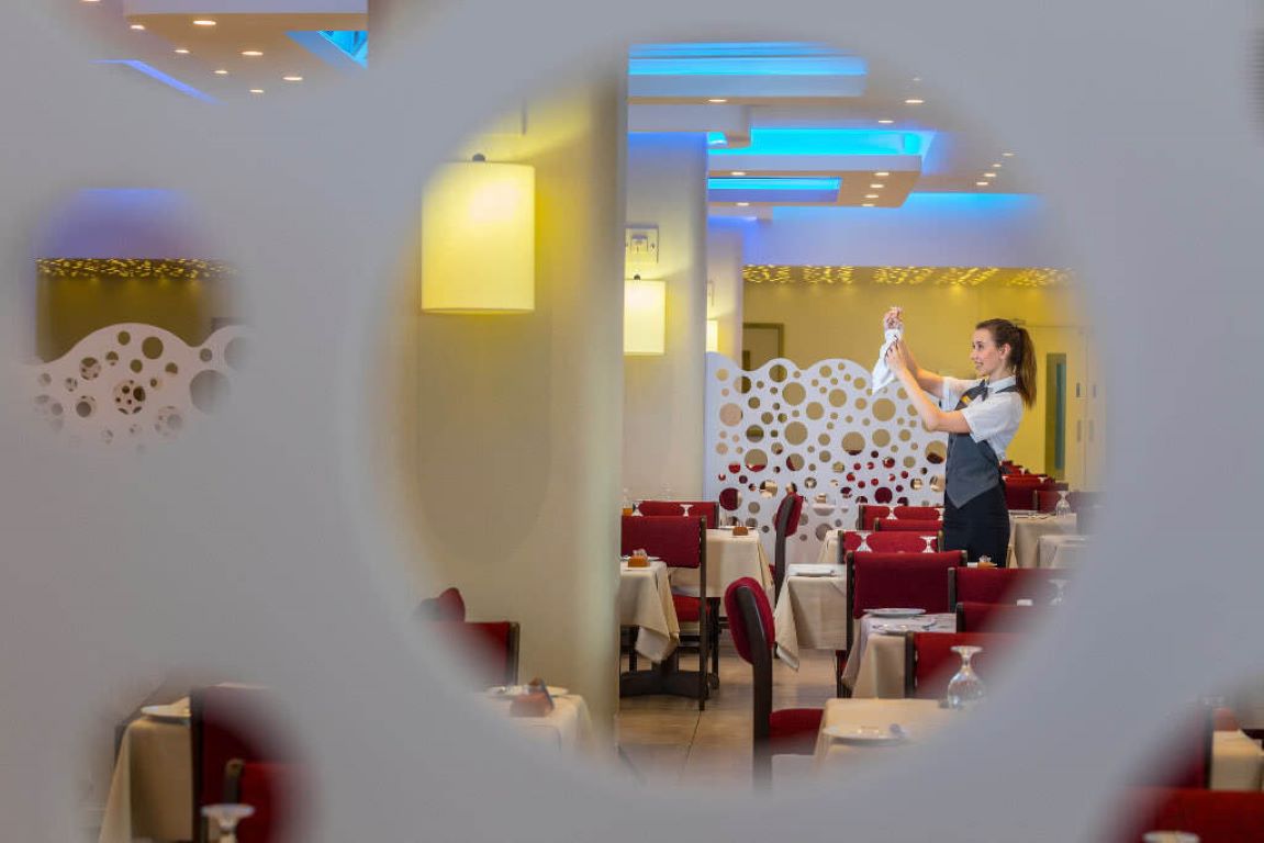 Cavo Maris Beach Hotel-Restoran.jpg