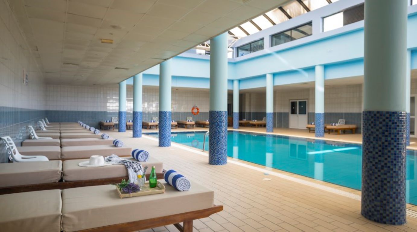 Constantinos The Great Beach Hotel-Unutrasnji bazen.jpg