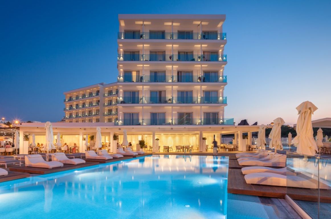 The Blue Ivy Hotel and Suite-Bazen.jpg