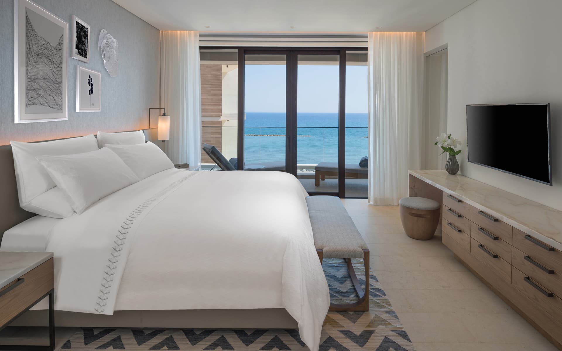 Amara Hotel-Junior suite.jpg