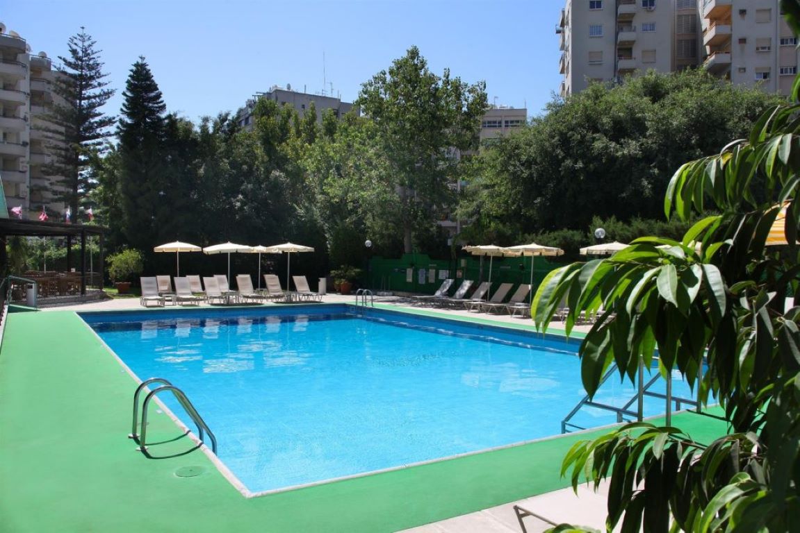 Kapetanios Odyyseia Hotel-Bazen.jpg