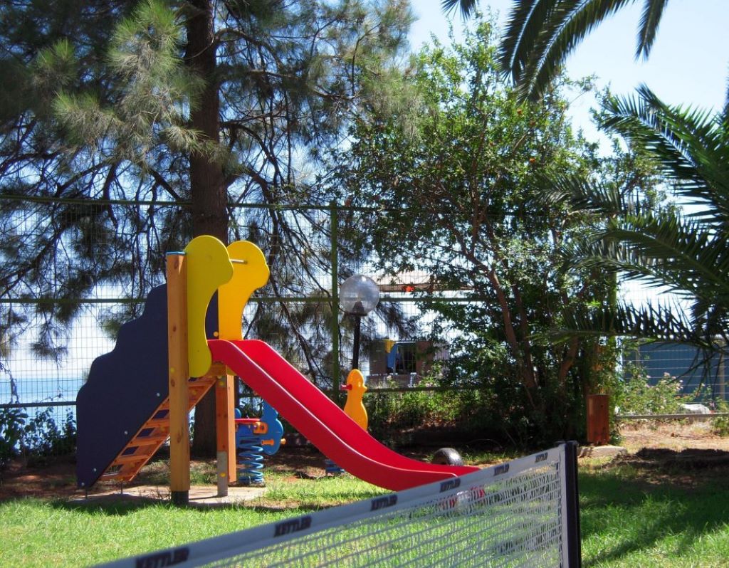 Crowne Plaza Limassol-Decije igraliste.jpg