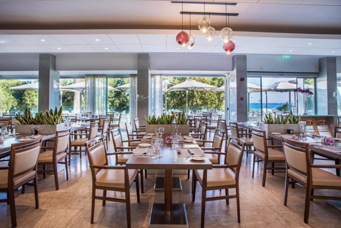 Crowne Plaza Limassol-Restoran.jpg