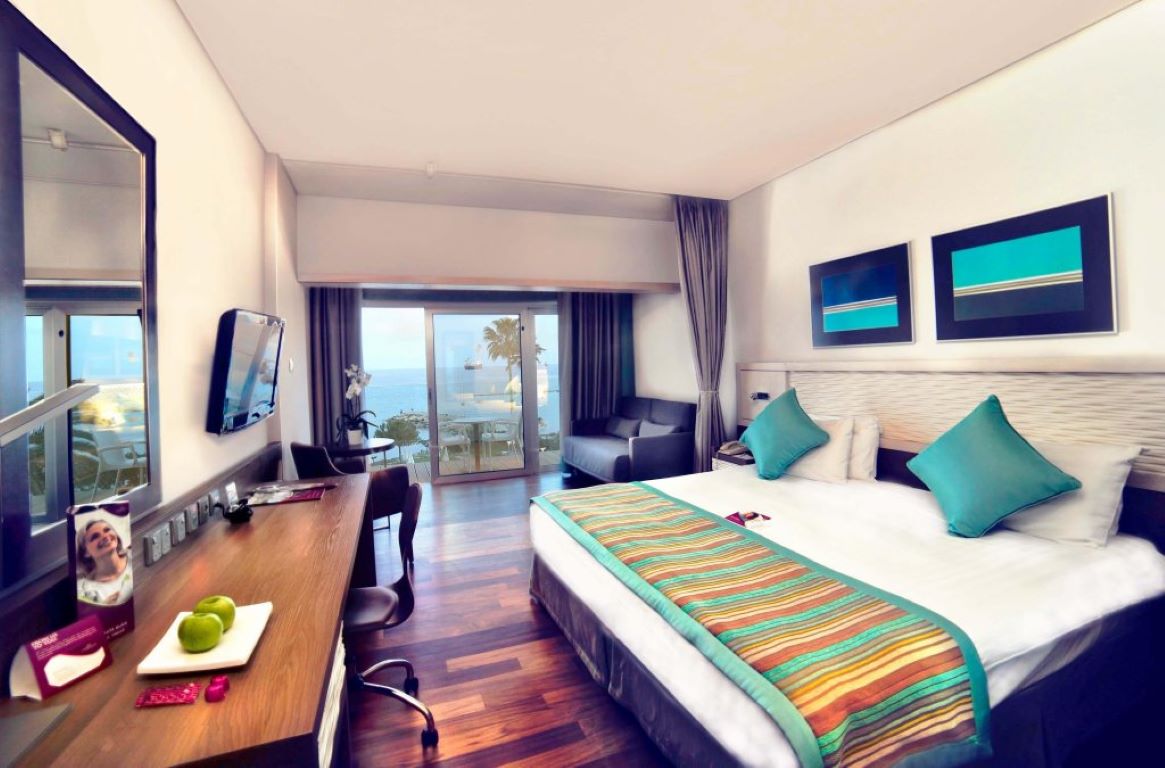 Crowne Plaza Limassol-Superior soba.jpg