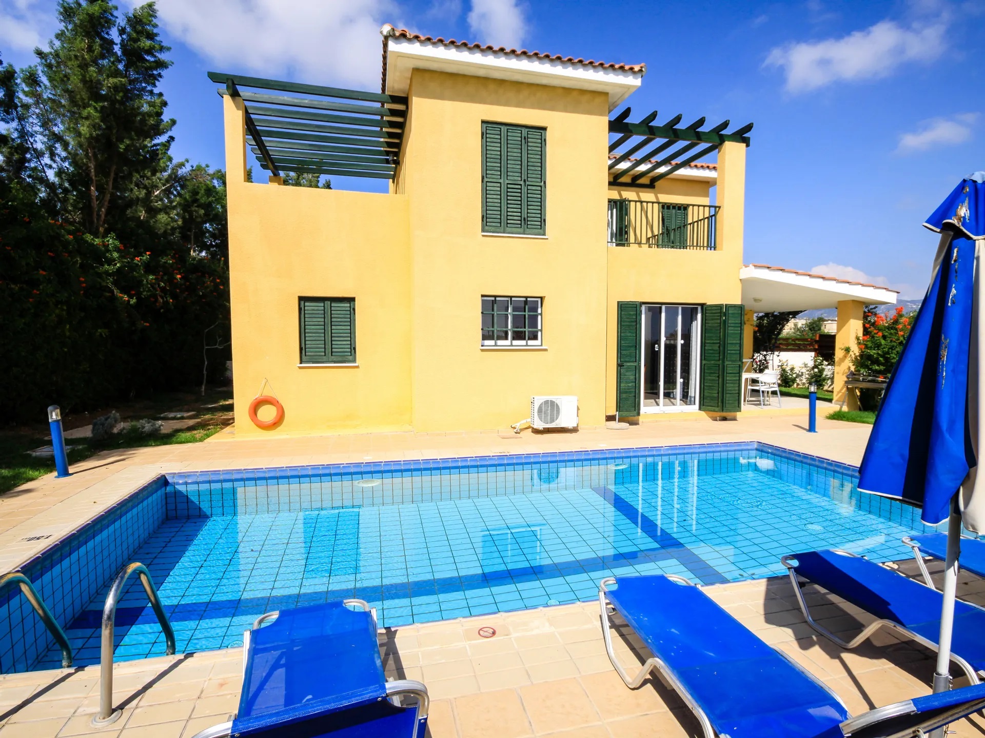Kotsias Korallia Villas-Cetvorosobna vila bazen.jpg