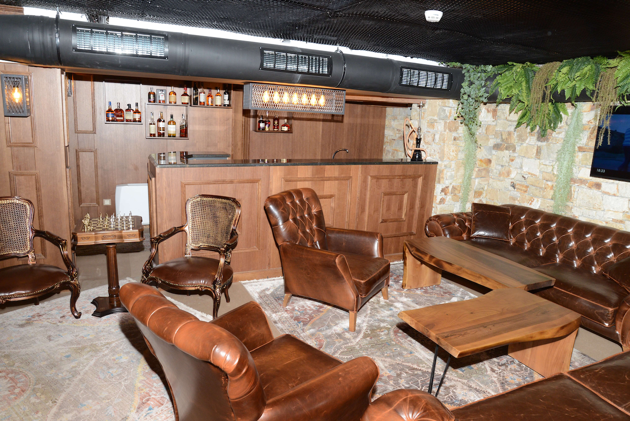 Wellness Hotel Bulgaria-Viski bar.jpeg
