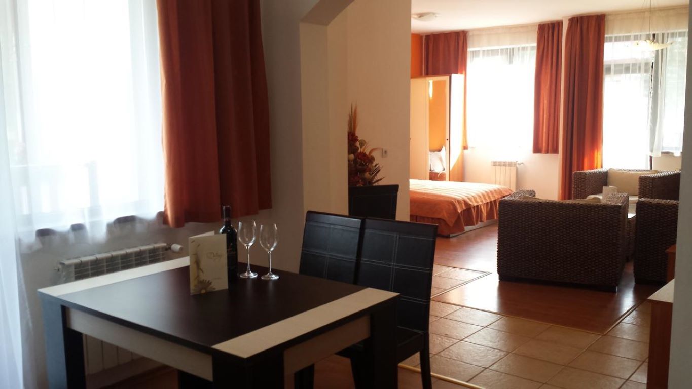 Flora Residence-Apartman.jpg