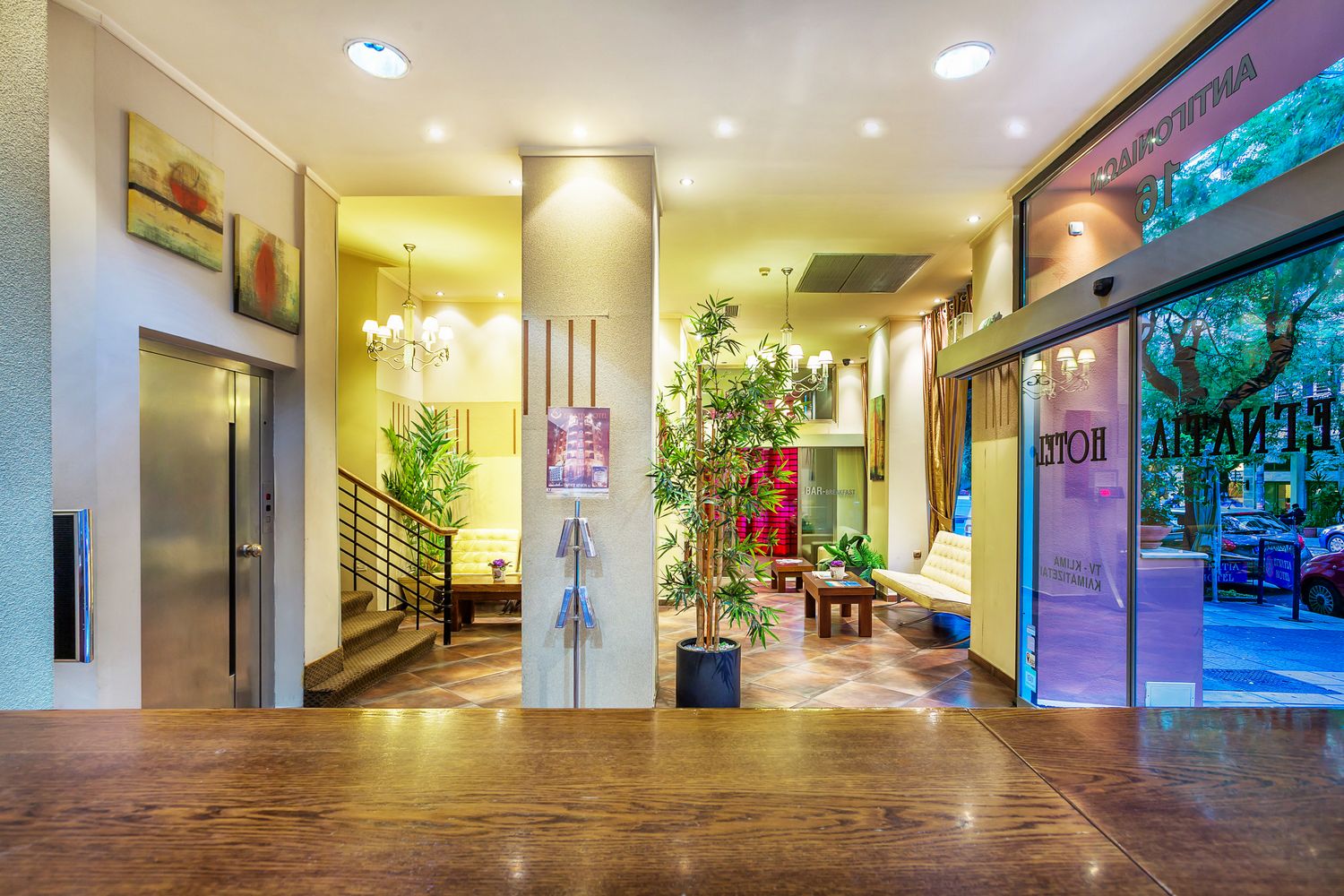 Egnatia Hotel-Enterijer hotela.jpg