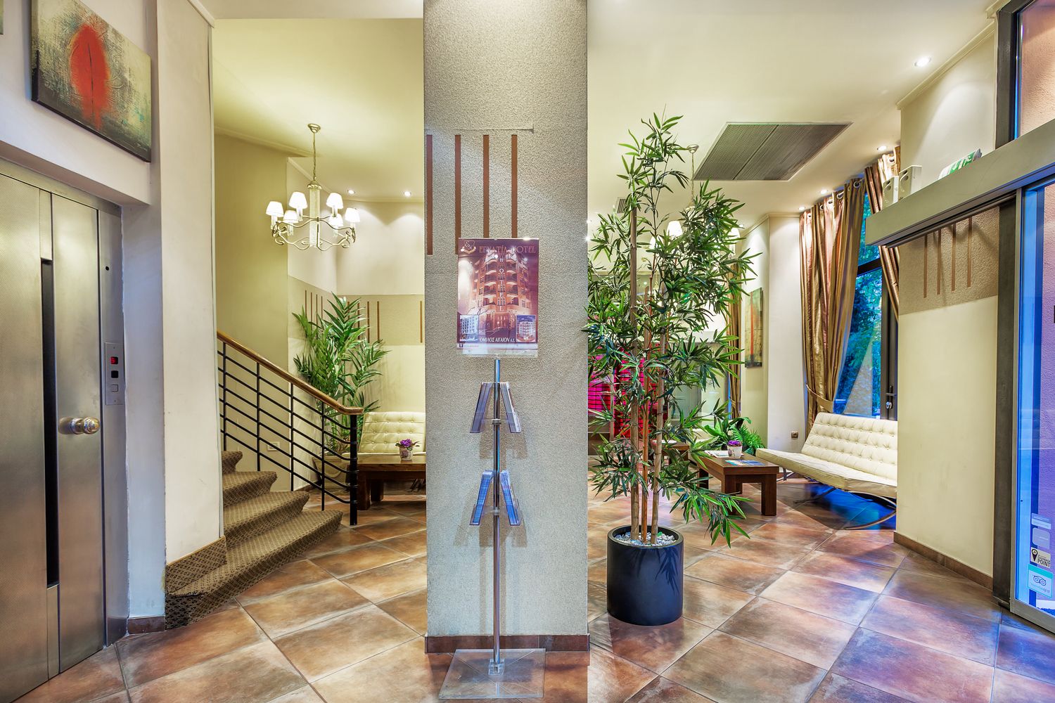 Egnatia Hotel-Lobby.jpg