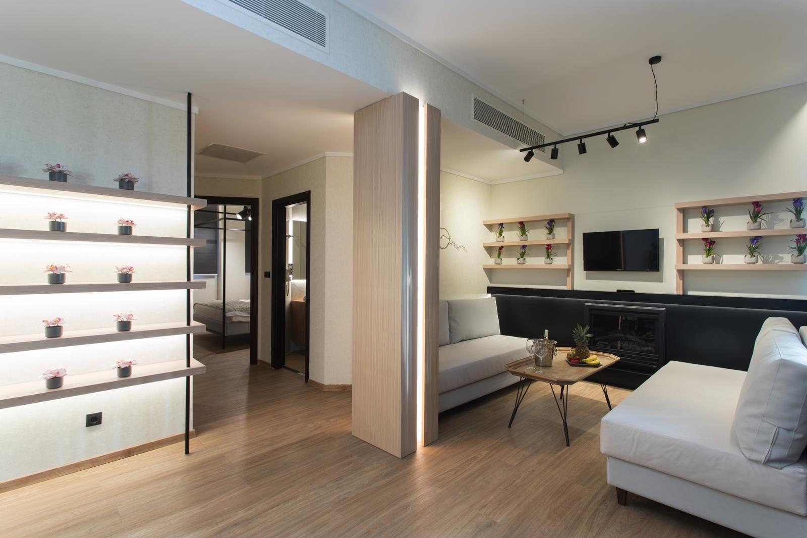 Egnatia Palace-Deluxe suite.jpg