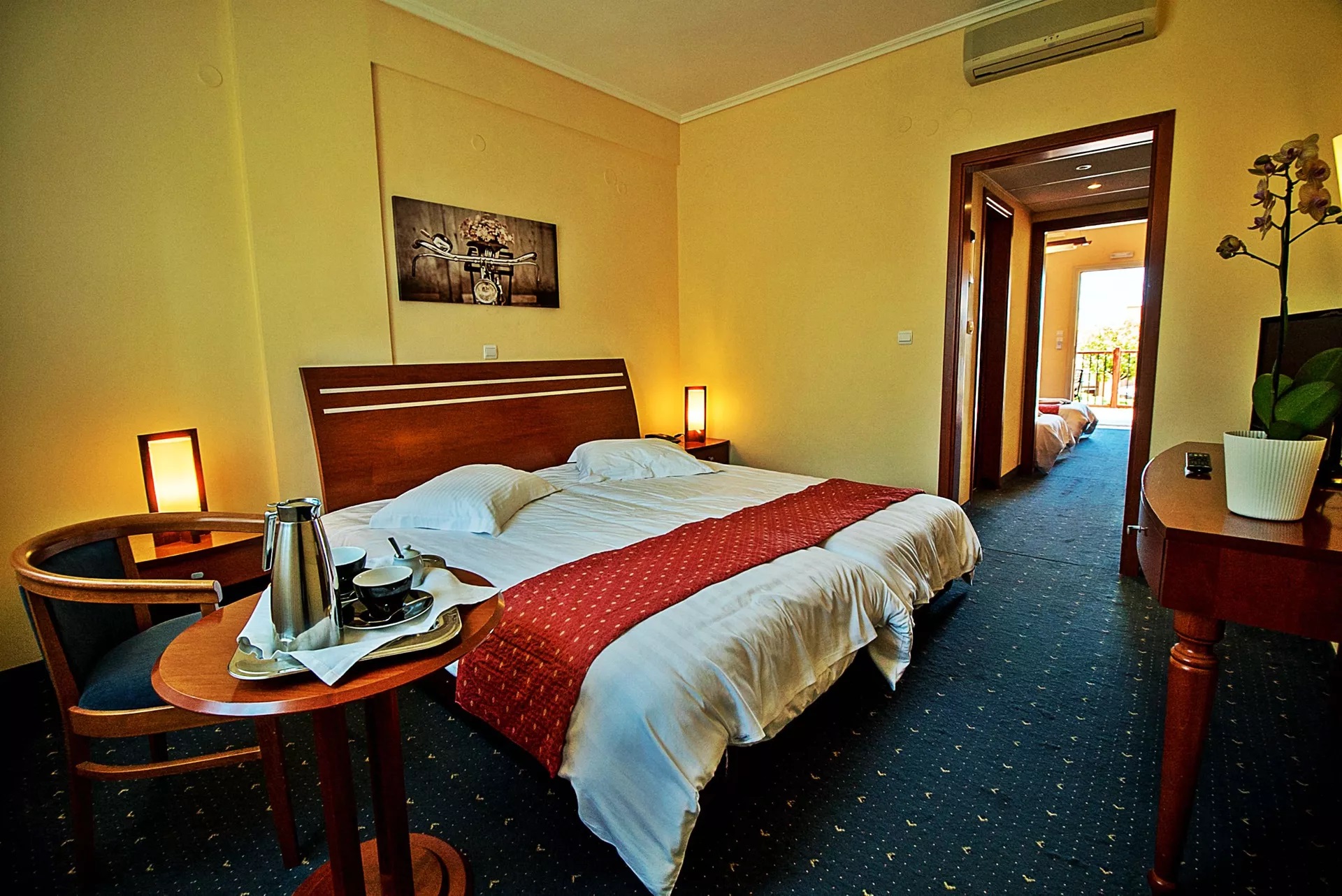 Ambassador Hotel-Porodicna soba.jpg