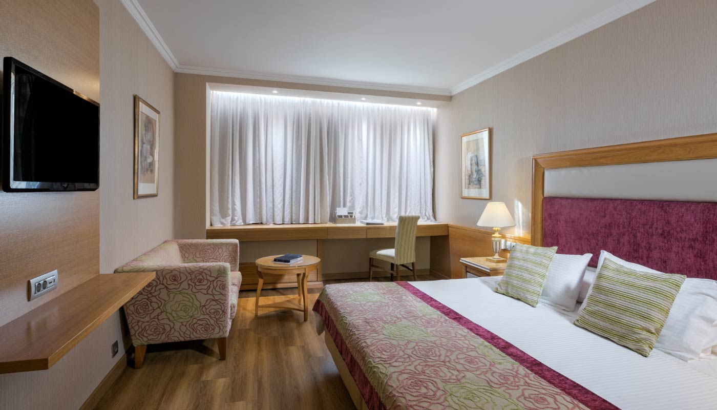 Divani Caravel Hotel Athens-Standardna soba.jpg