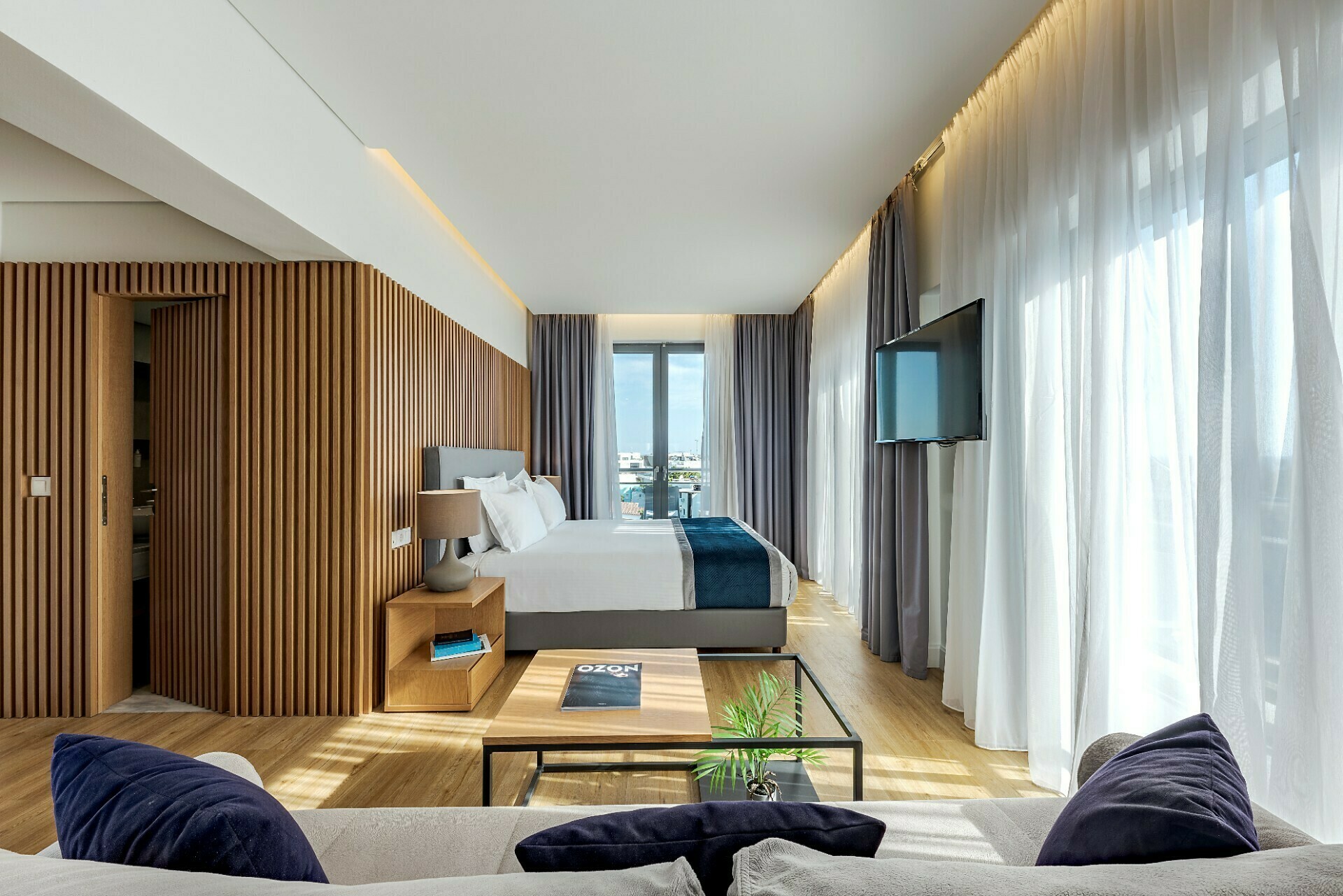 Glyfada Riviera Hotel-Deluxe suite.jpeg