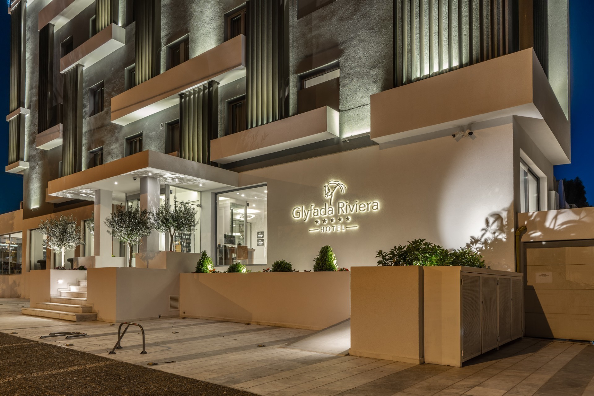 Glyfada Riviera Hotel-Ulaz u hotel.jpeg