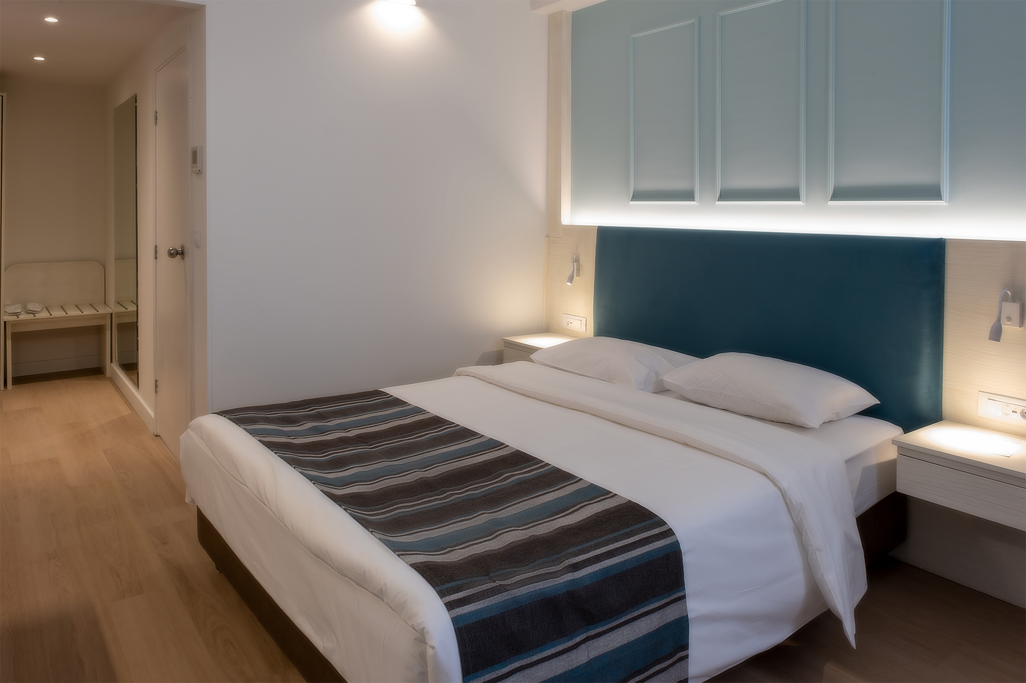 Athens Cypria Hotel-Connected soba.jpg