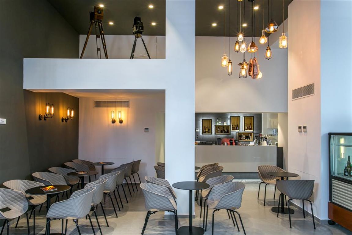 Athens Cypria Hotel-Kafe bar.jpg