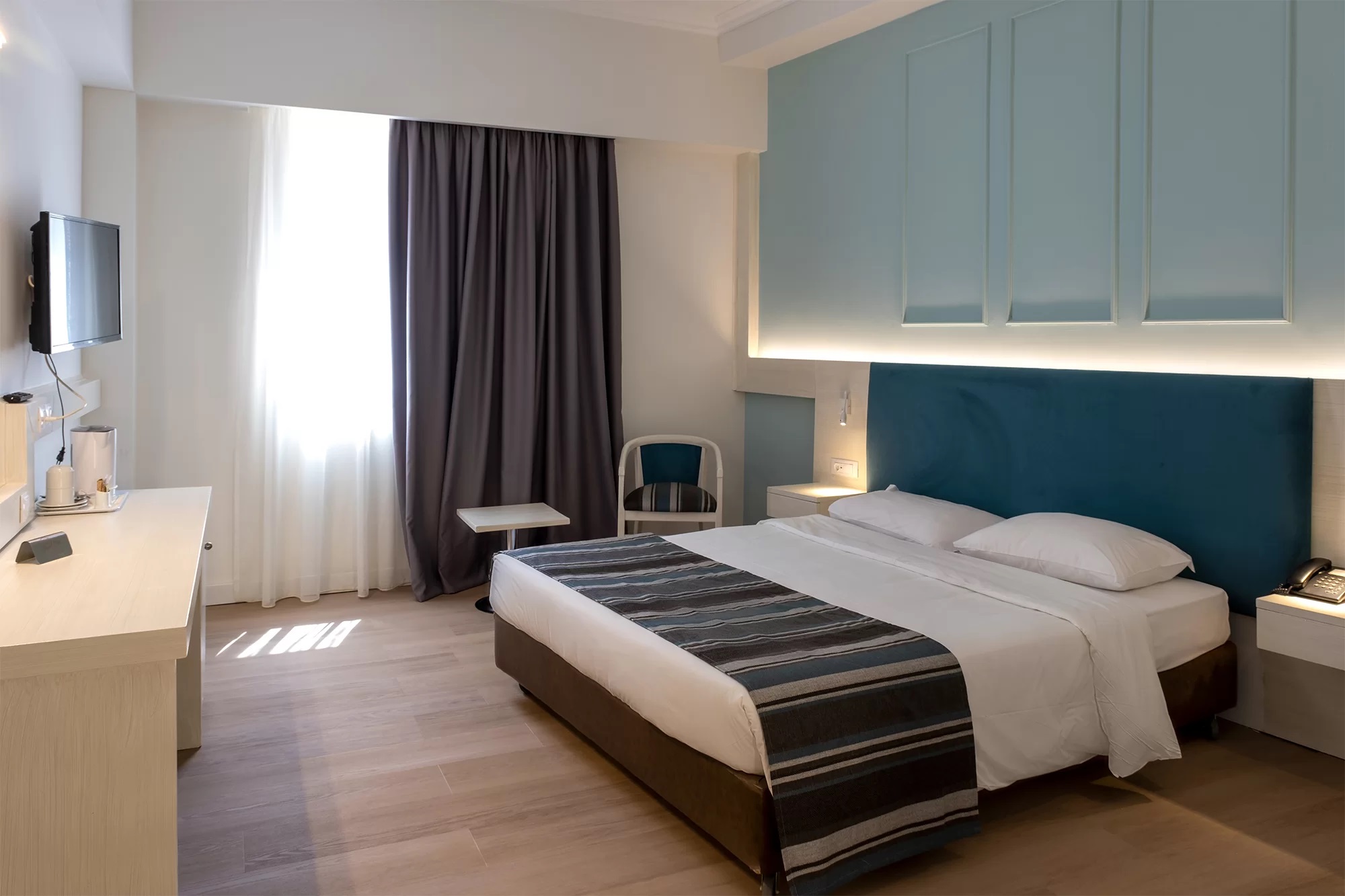 Athens Cypria Hotel-Superior soba.jpg