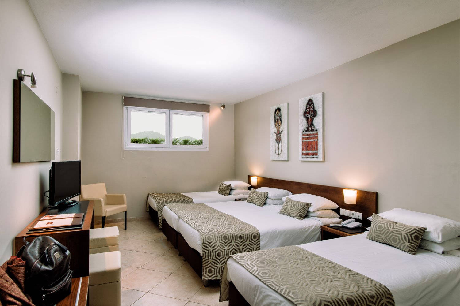 Aar Hotel & Spa Ioannina-Comfort cetvorokrevetna soba.jpg