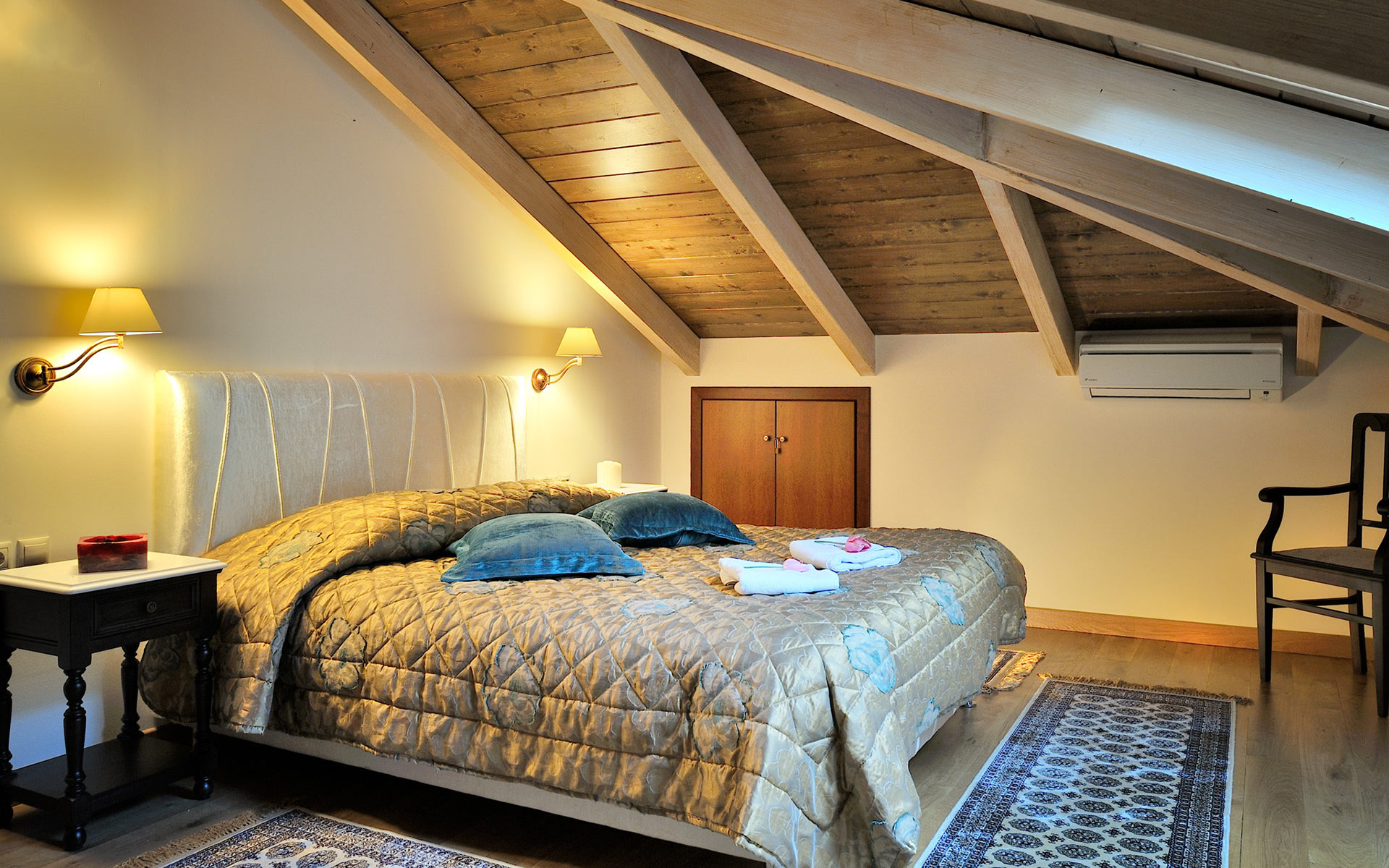 Konitsa Mountain Hotel-Suite spavaca soba.jpg