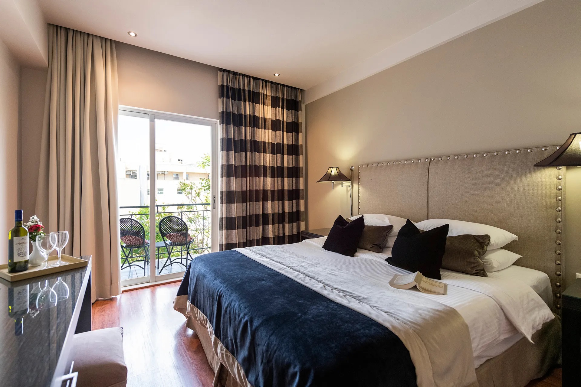 Best Western Plus Embassy Hotel Athens-Executive soba.jpg