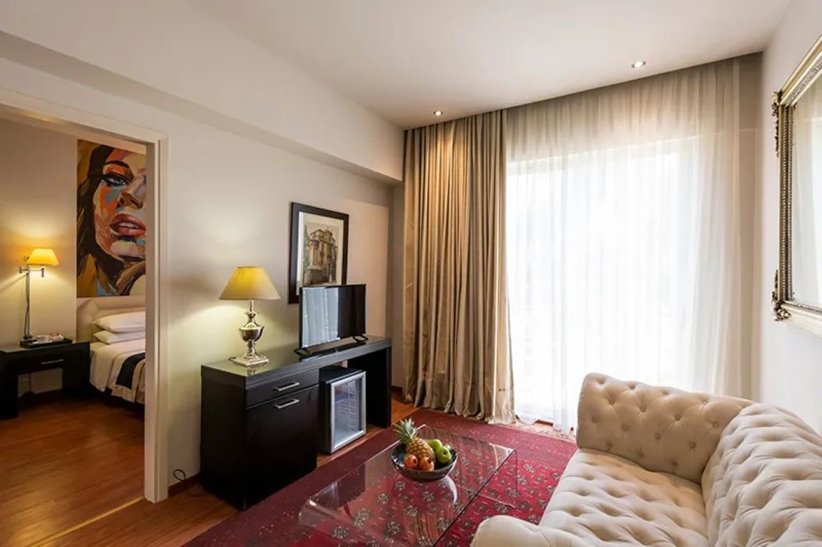 Best Western Plus Embassy Hotel Athens-Suite.jpg