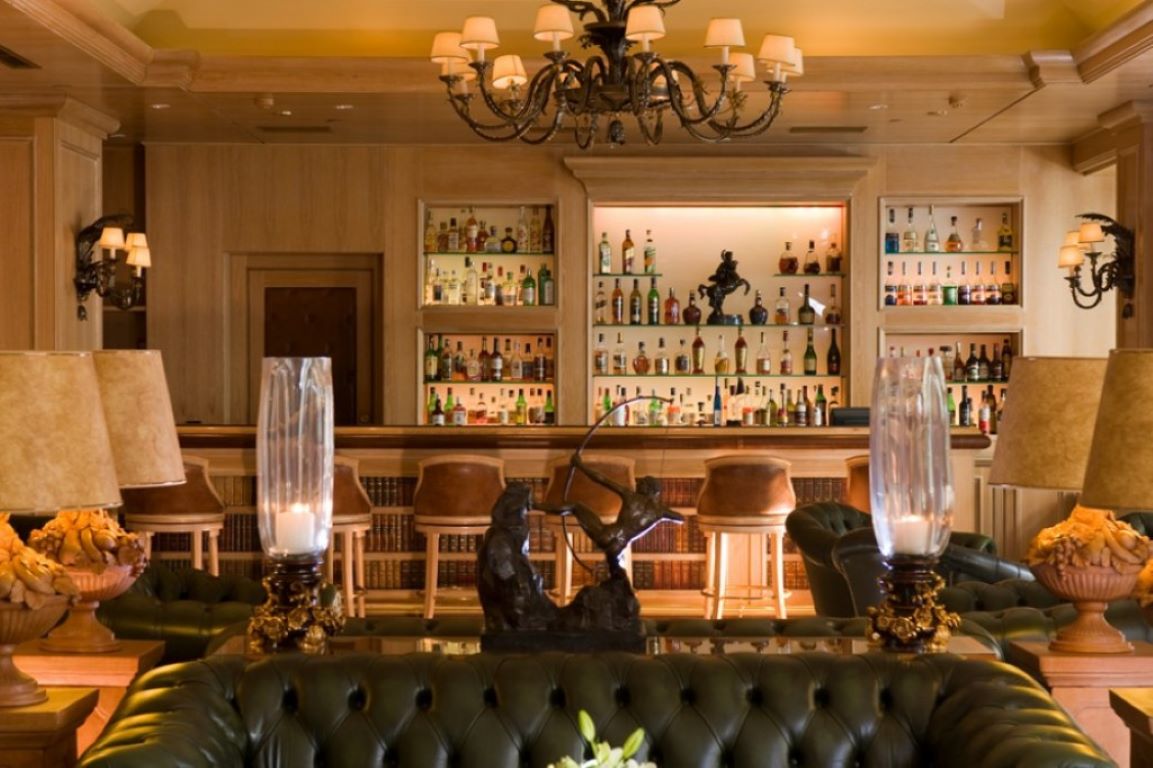 Royal Olympic Hotel Athens-Lounge bar.jpg