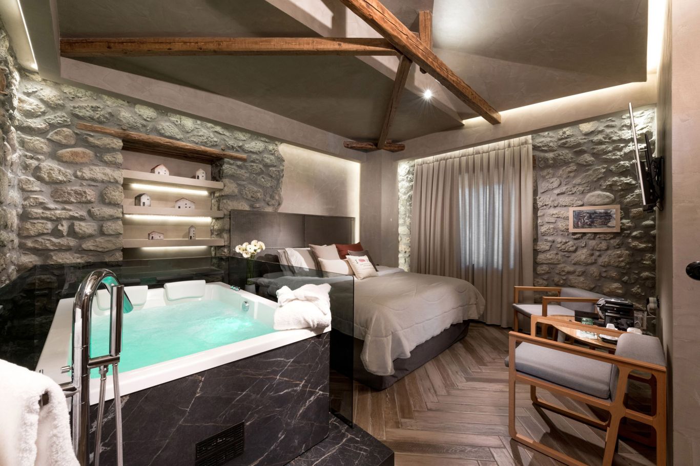 Tsikeli Boutique Hotel Meteora-The Stone soba.jpg