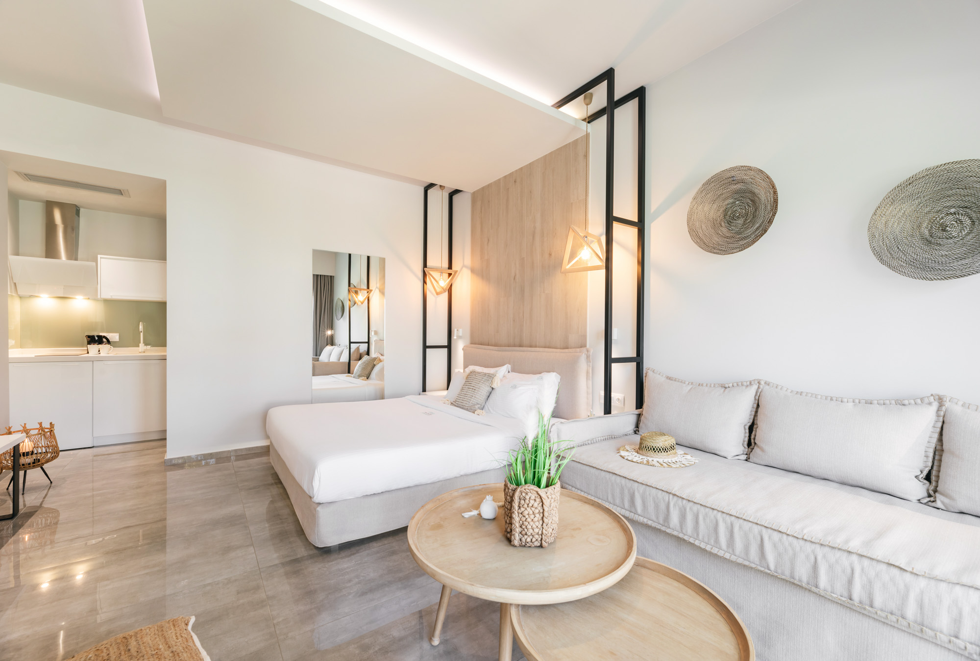 Hotel Minthi Boutique Apartments superior dvokrevetna soba.jpg