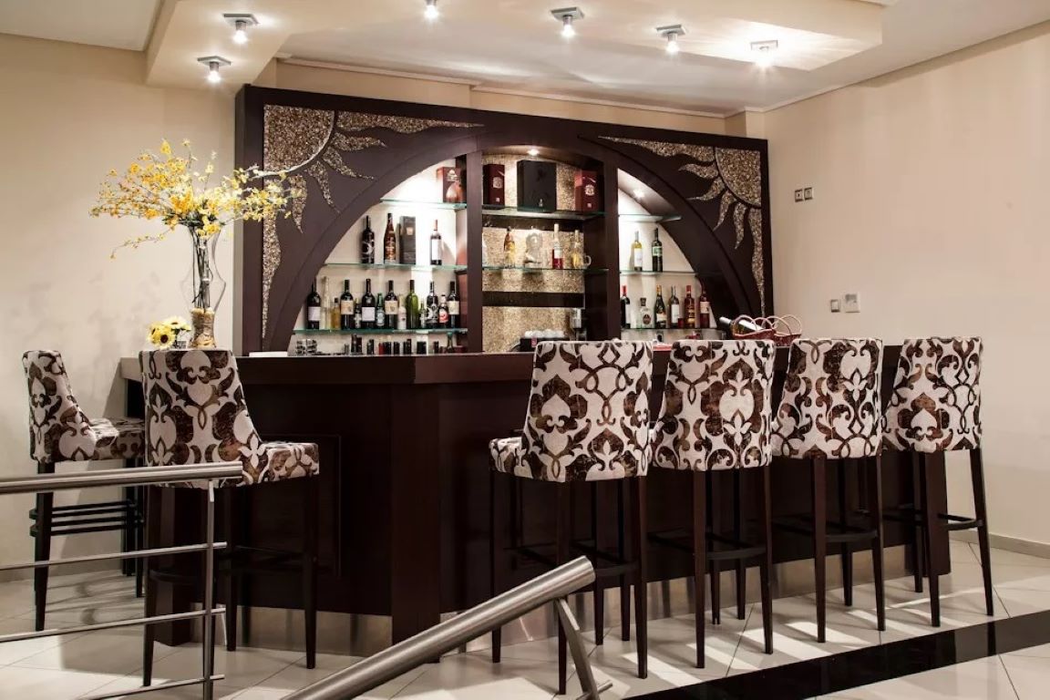 Meteoritis Hotel-Bar.jpg