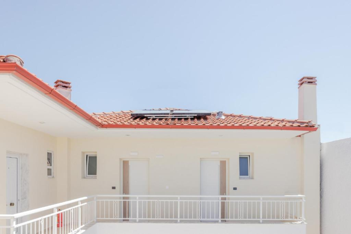 Hotel Kentro Luxury Suites izgled od spolja.jpg