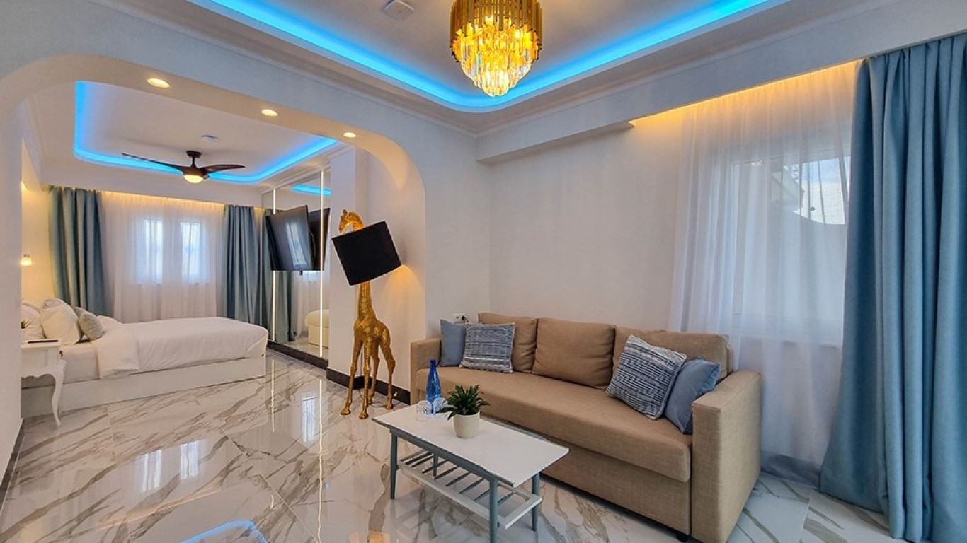 Panorama Suites & Spa-Grand suite.jpg