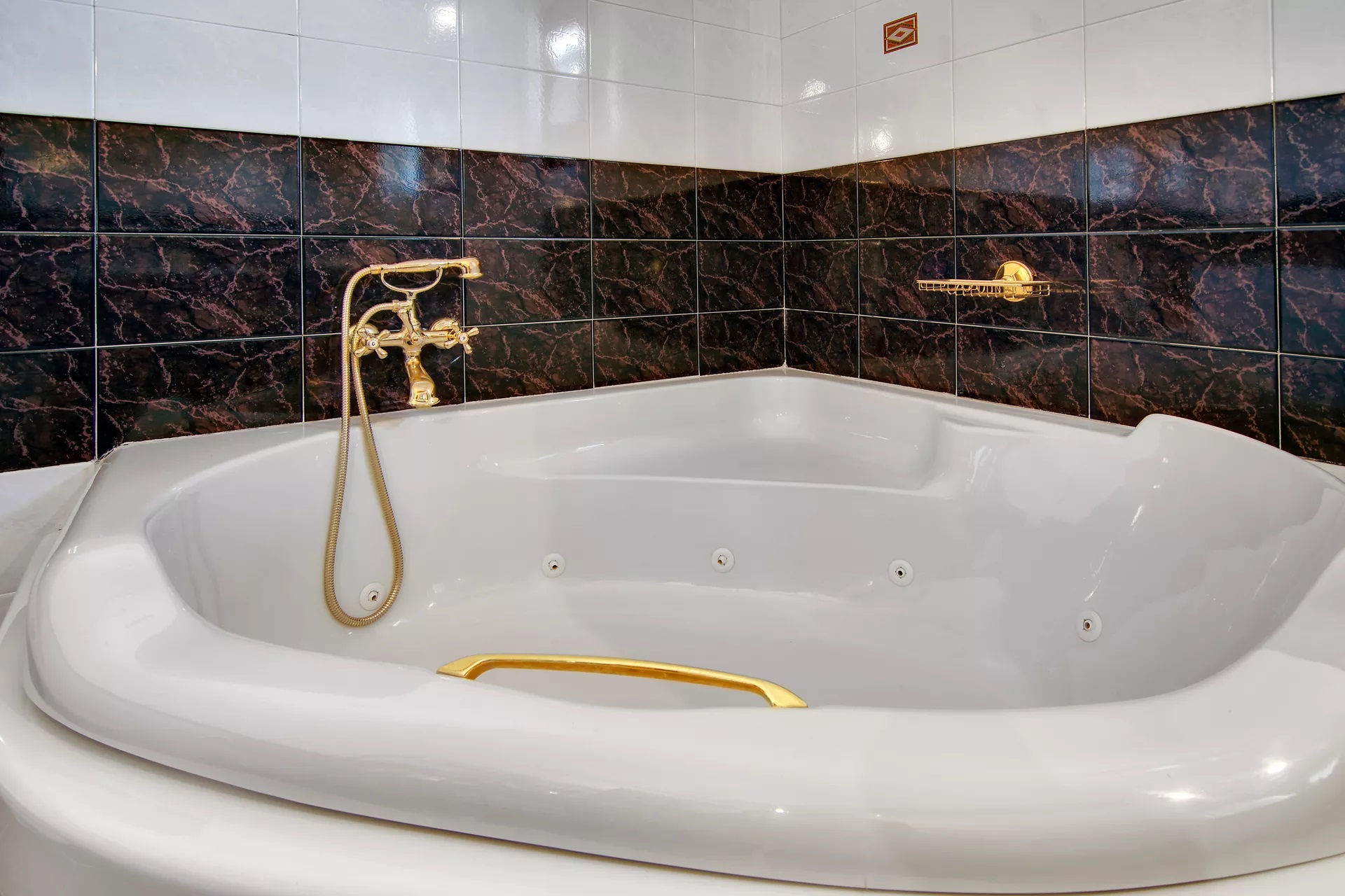 Infinity Villa Ioannina-Hidromasazna kada.jpg