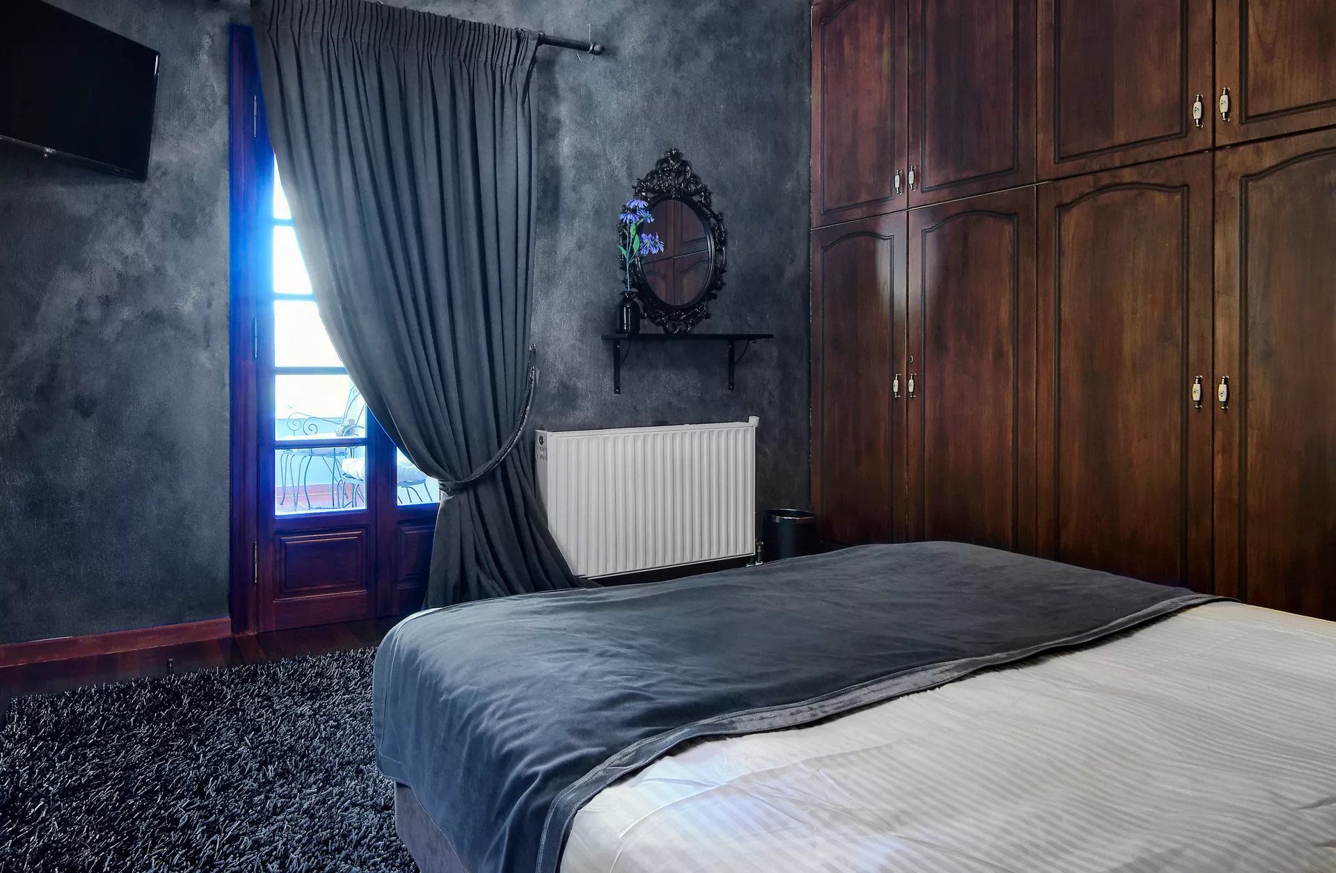 Infinity Villa Ioannina-Spavaca soba.jpg