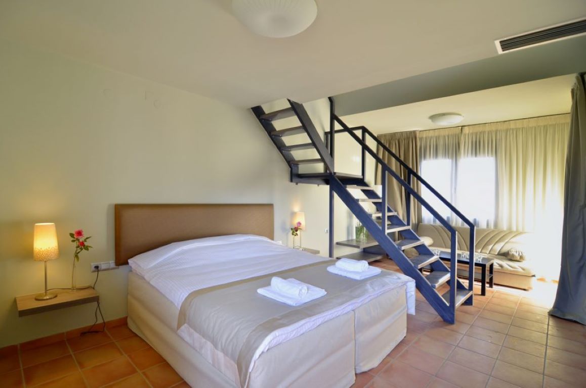 Ellopia Point Ioannina-Suite.jpg